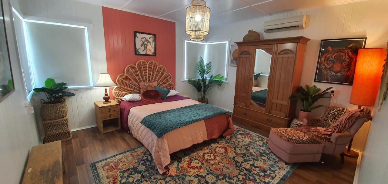 Victoria House Villa เอเธอร์ตัน ภายนอก รูปภาพ
