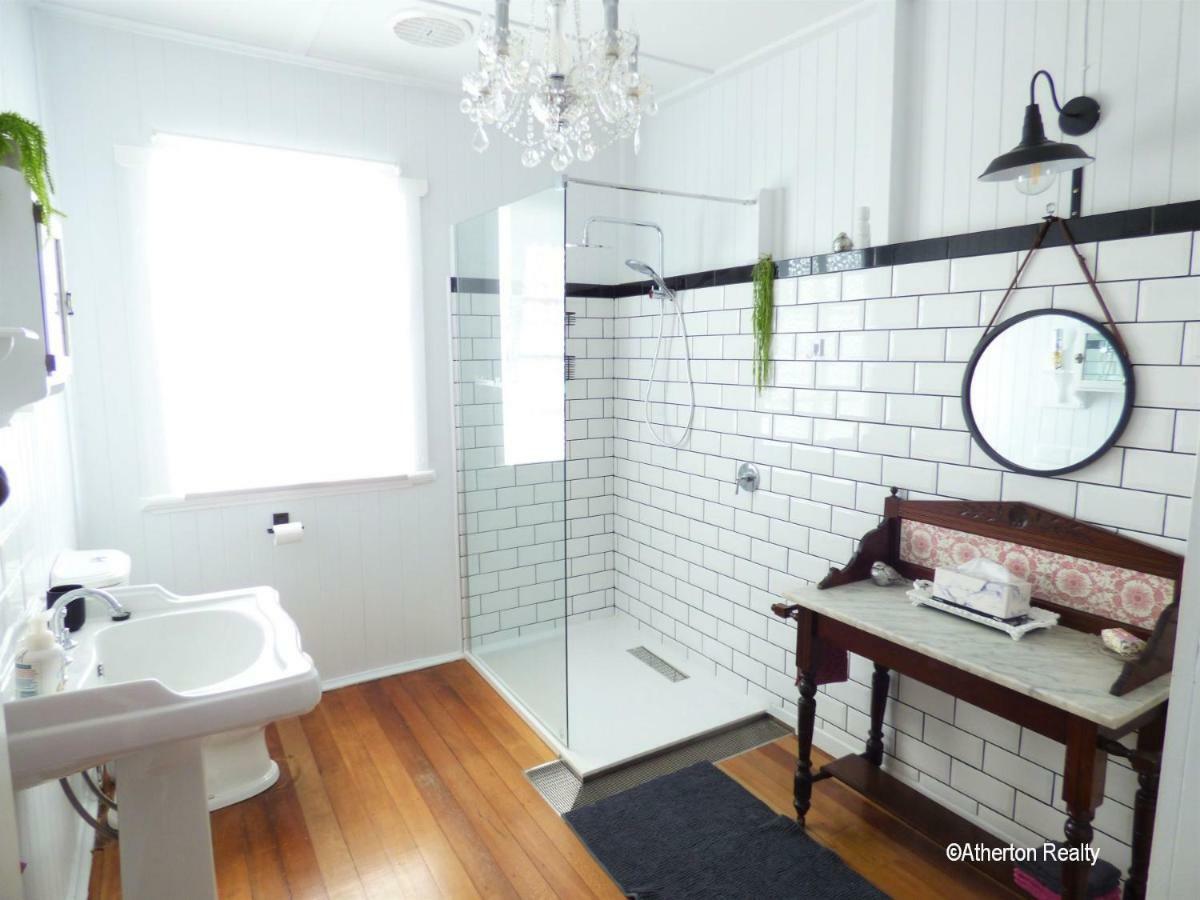 Victoria House Villa เอเธอร์ตัน ภายนอก รูปภาพ